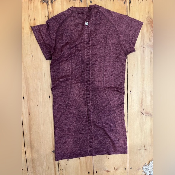 Lululemon Swiftly Tech Tee - Picture 2 of 3